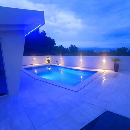 Penthouse Jacuzzi & Pool Apartmants Opatija Exterior foto