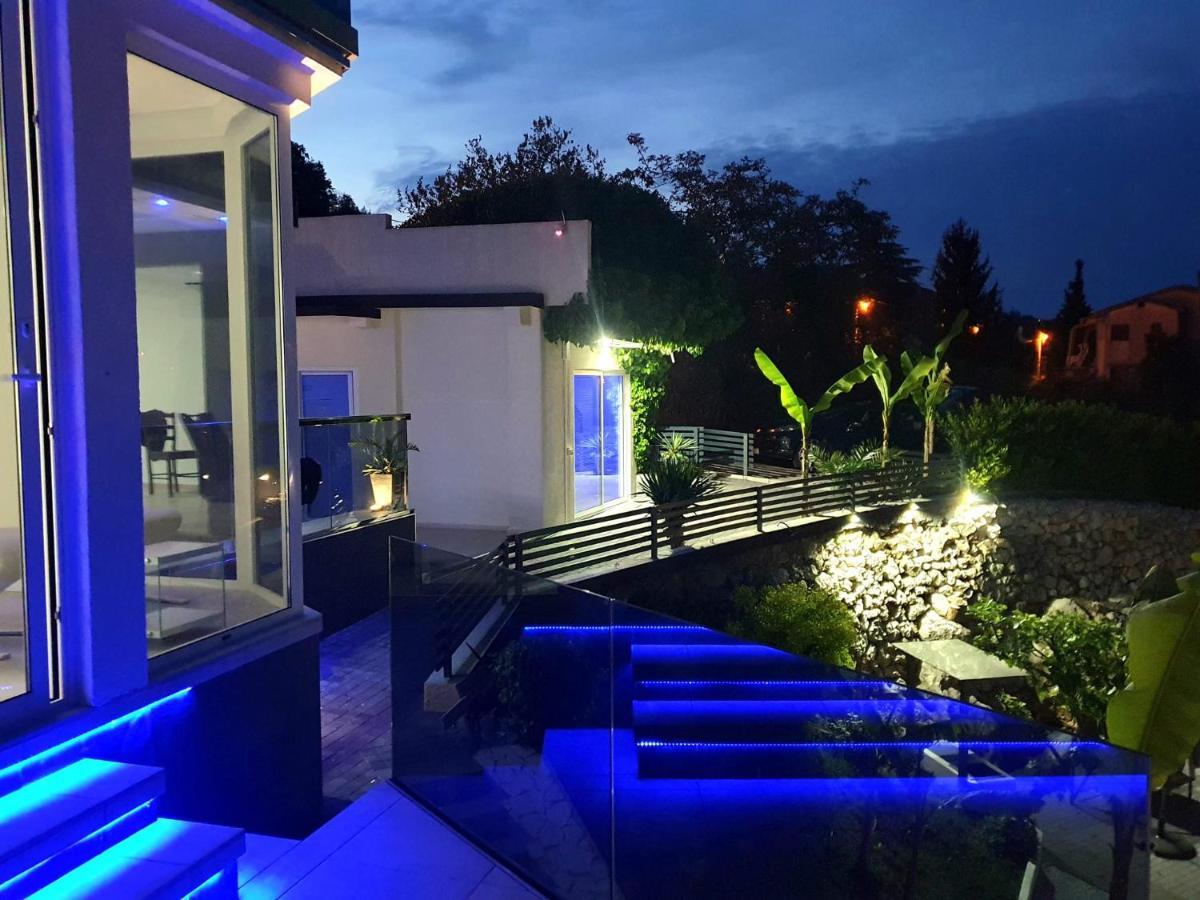 Penthouse Jacuzzi & Pool Apartmants Opatija Exterior foto