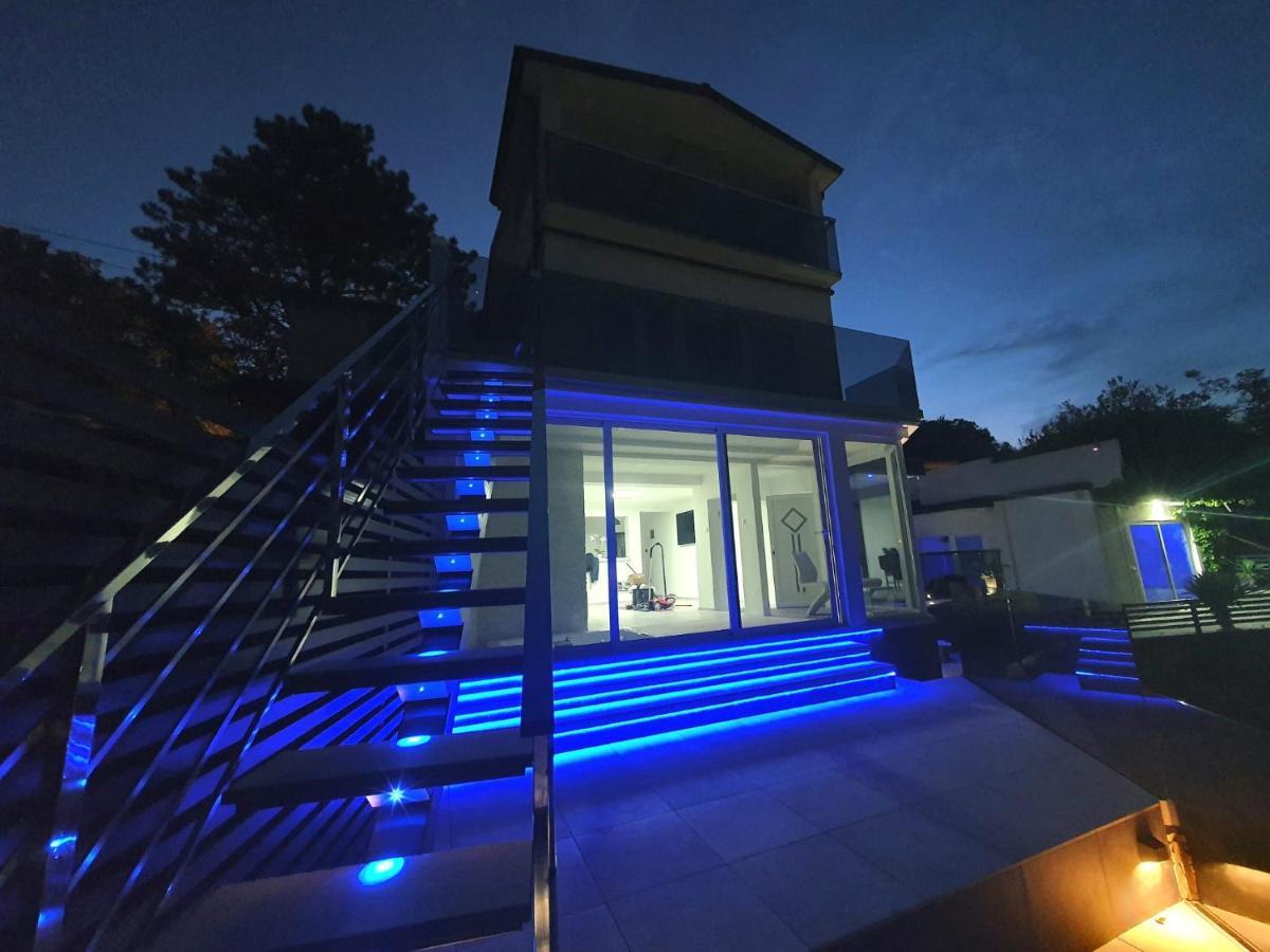 Penthouse Jacuzzi & Pool Apartmants Opatija Exterior foto