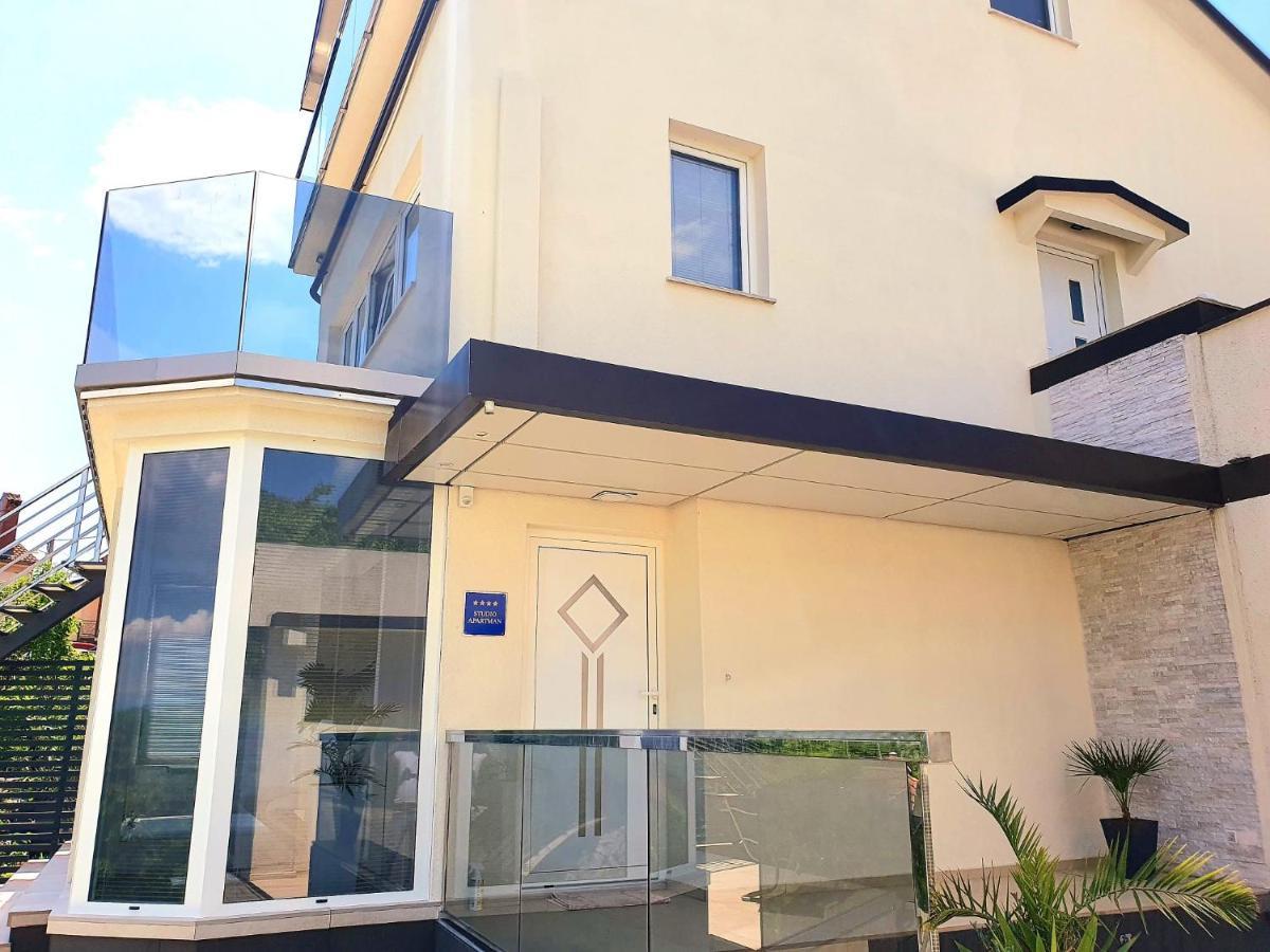 Penthouse Jacuzzi & Pool Apartmants Opatija Exterior foto