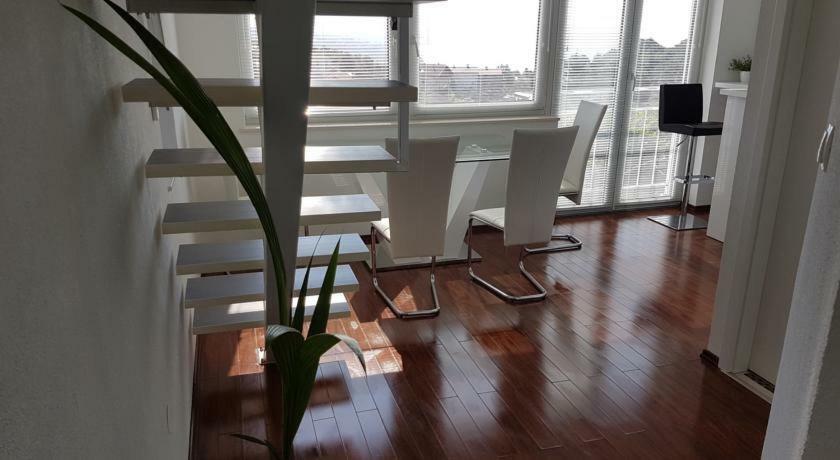 Penthouse Jacuzzi & Pool Apartmants Opatija Exterior foto